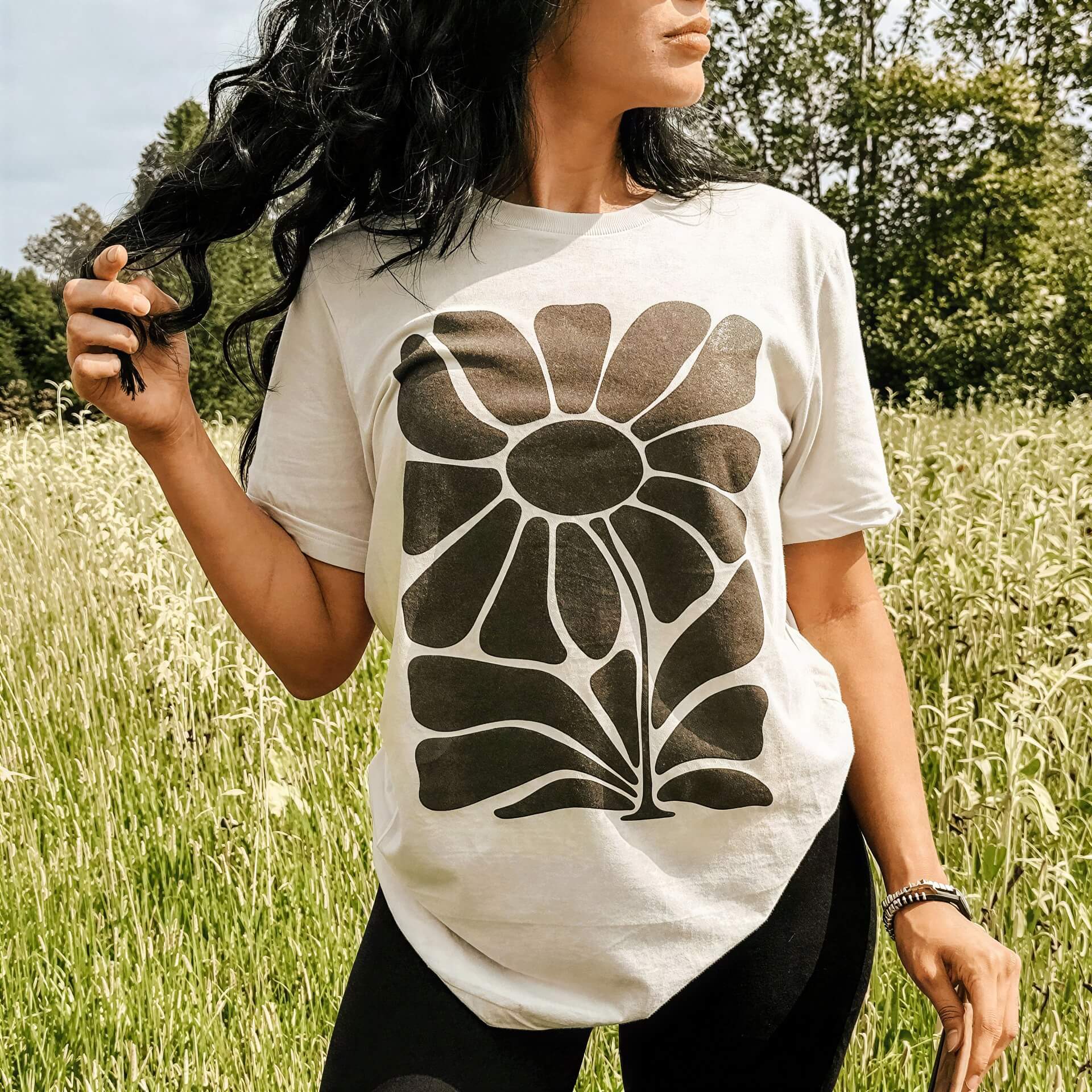 Black Retro Flower Tee - Mommy Apparel