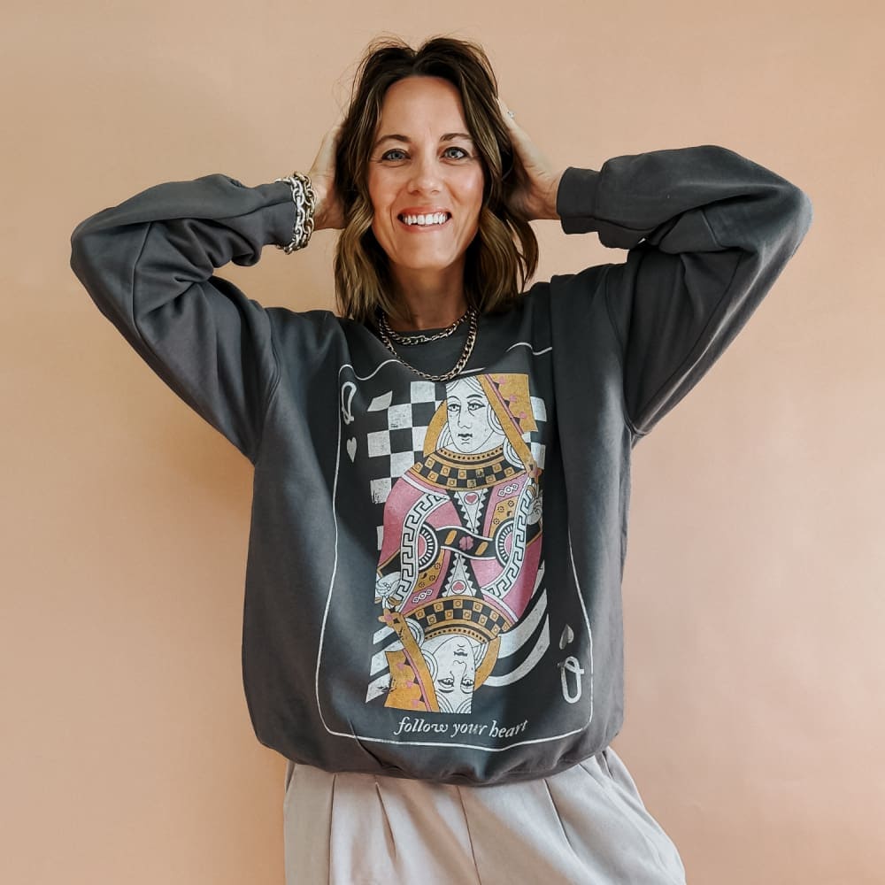 Queen of Hearts Sweatshirt – Mountain Moverz