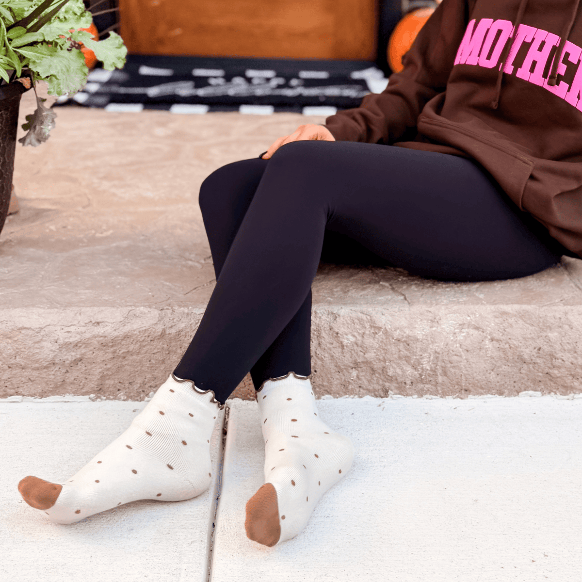 Polka Dot Ruffle Crew Socks