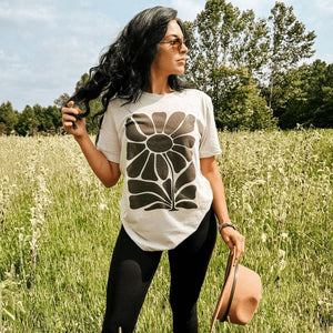 Black Retro Flower Tee - Mommy Apparel