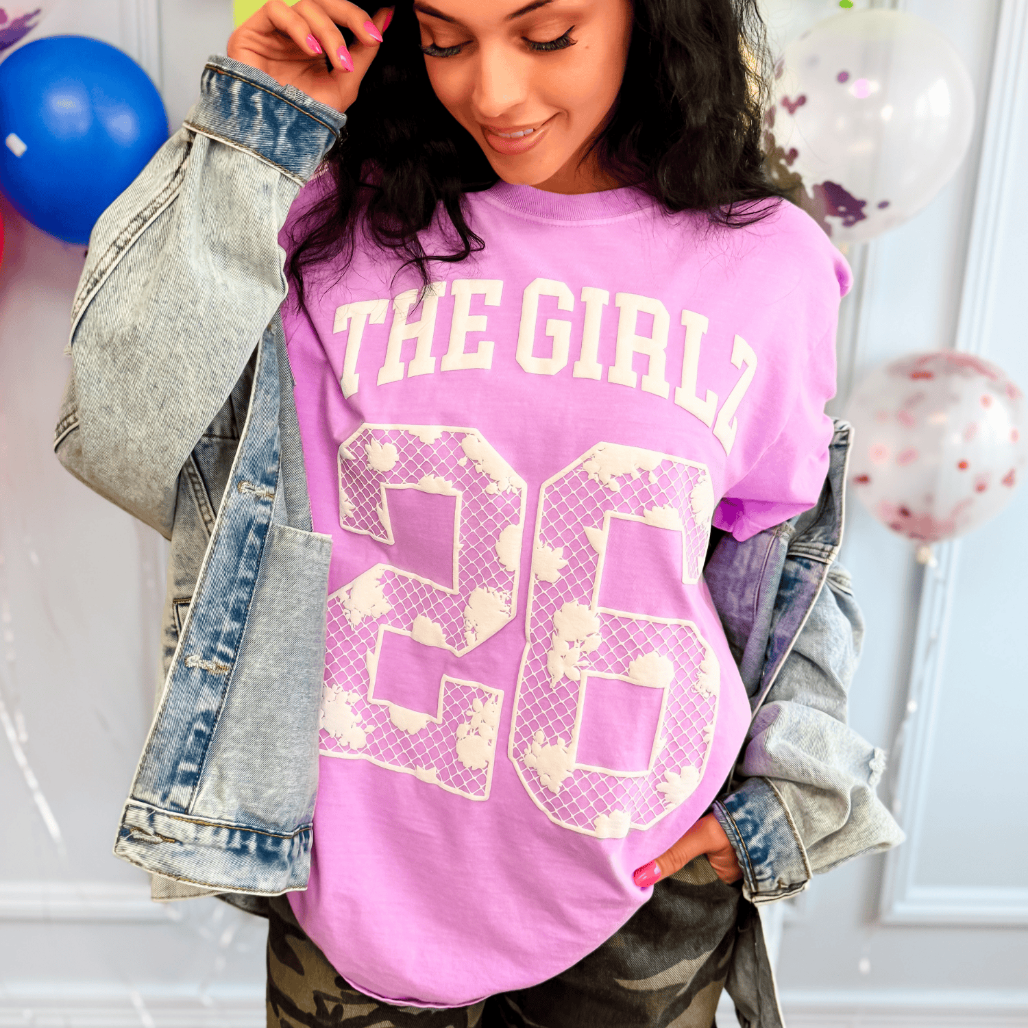 model wearing the girlz 26 puff tee