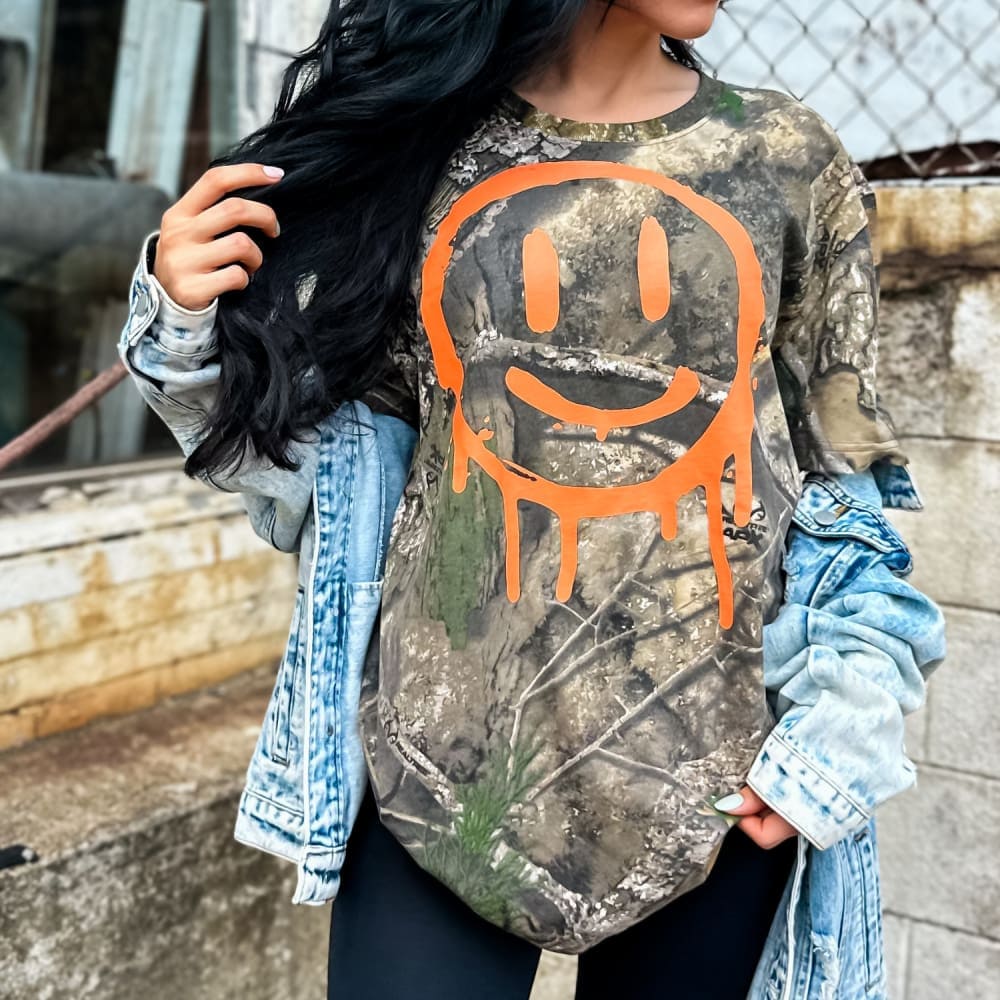 Melting Smiley - Camo Tee