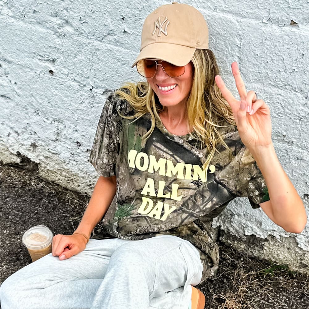 Mommin’ All Day - Camo Tee