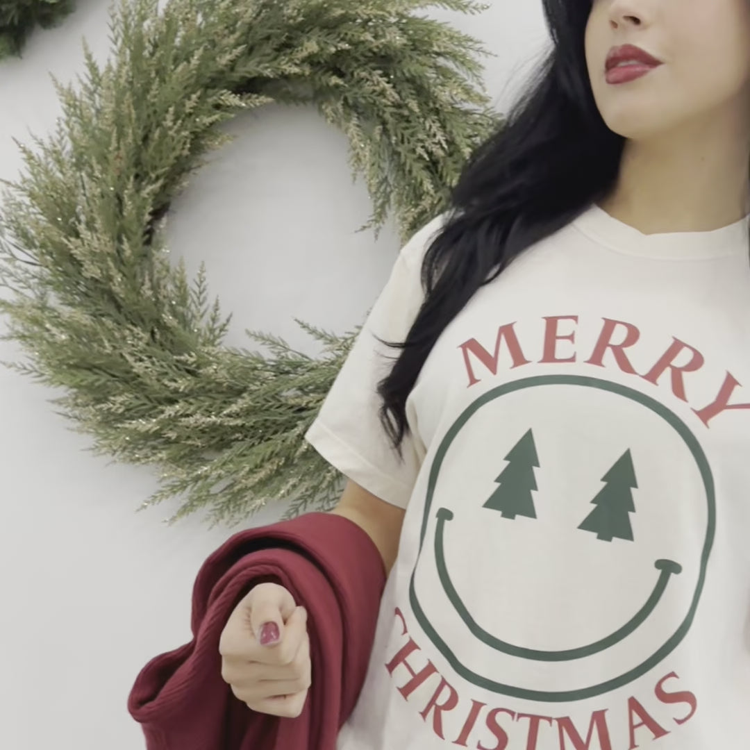 Smiley Christmas Face Tee