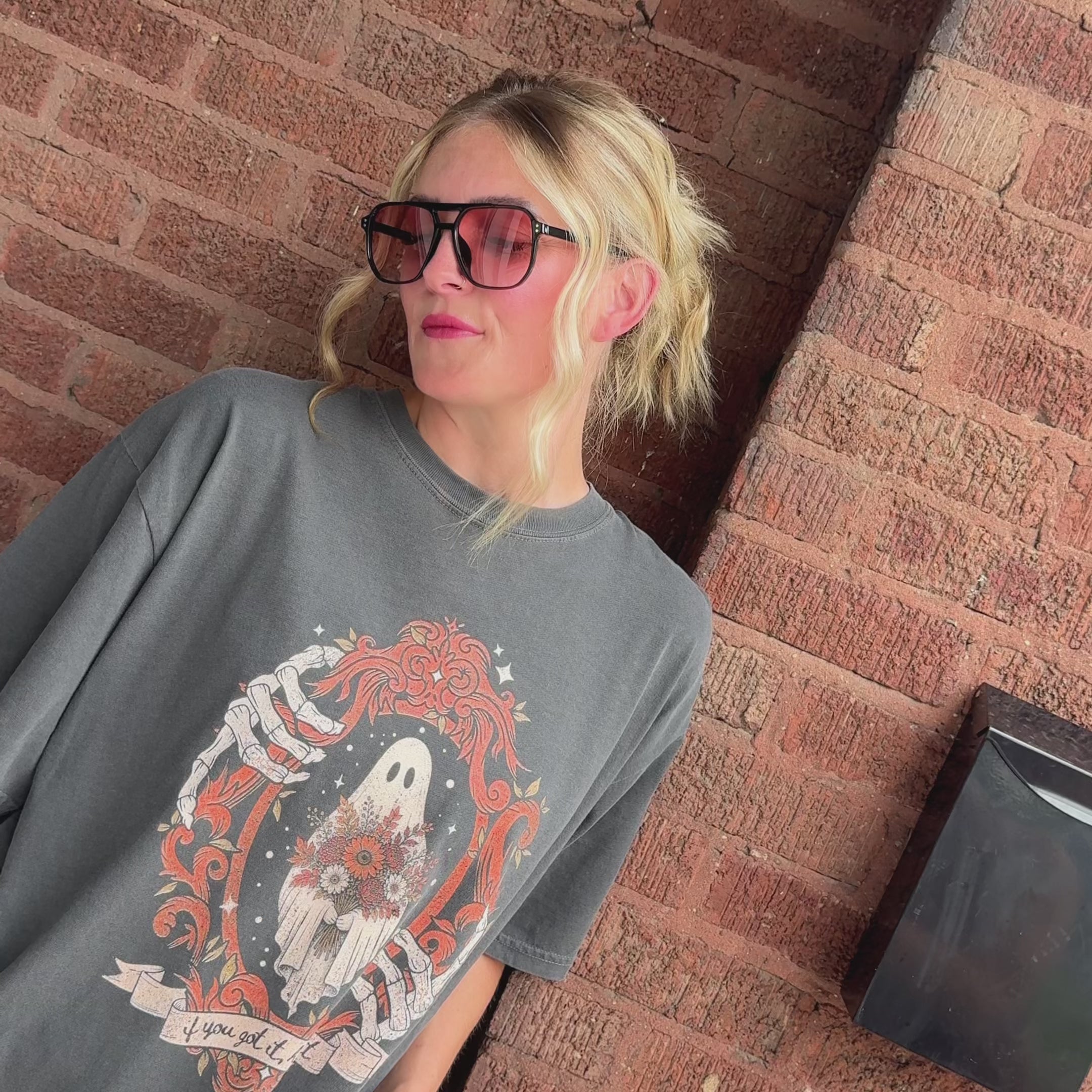 woman wearing vintage frame tee
