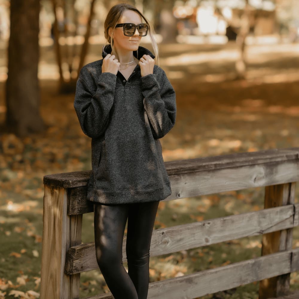 Herringbone Snap Pullover - Black