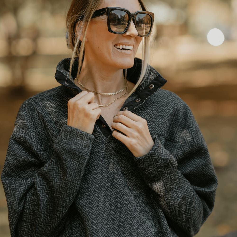Herringbone Snap Pullover - Black